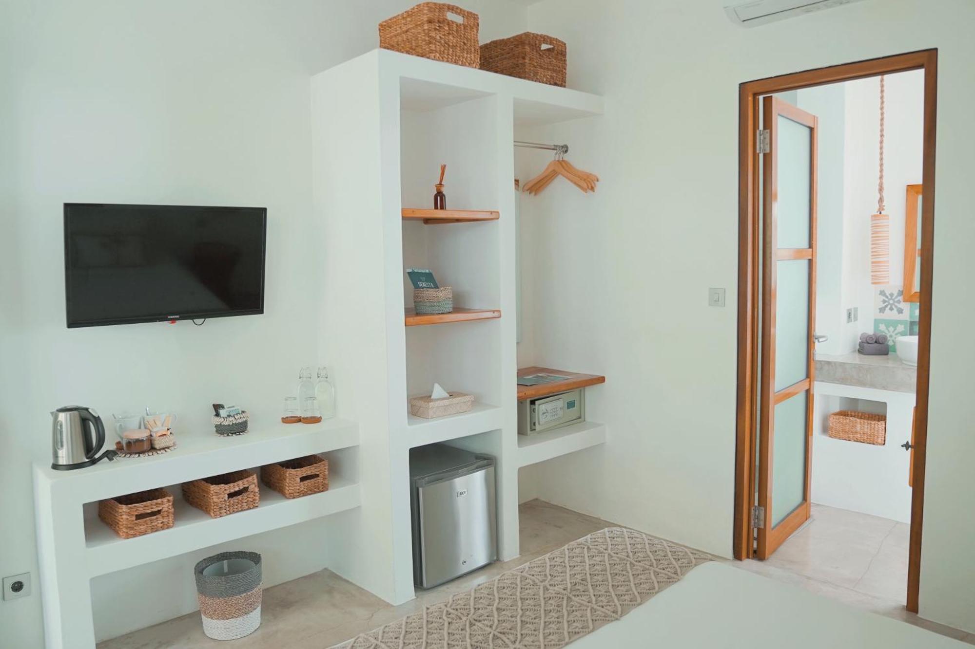 Seaesta Komodo Hostel & Hotel Labuan Bajo Eksteriør bilde
